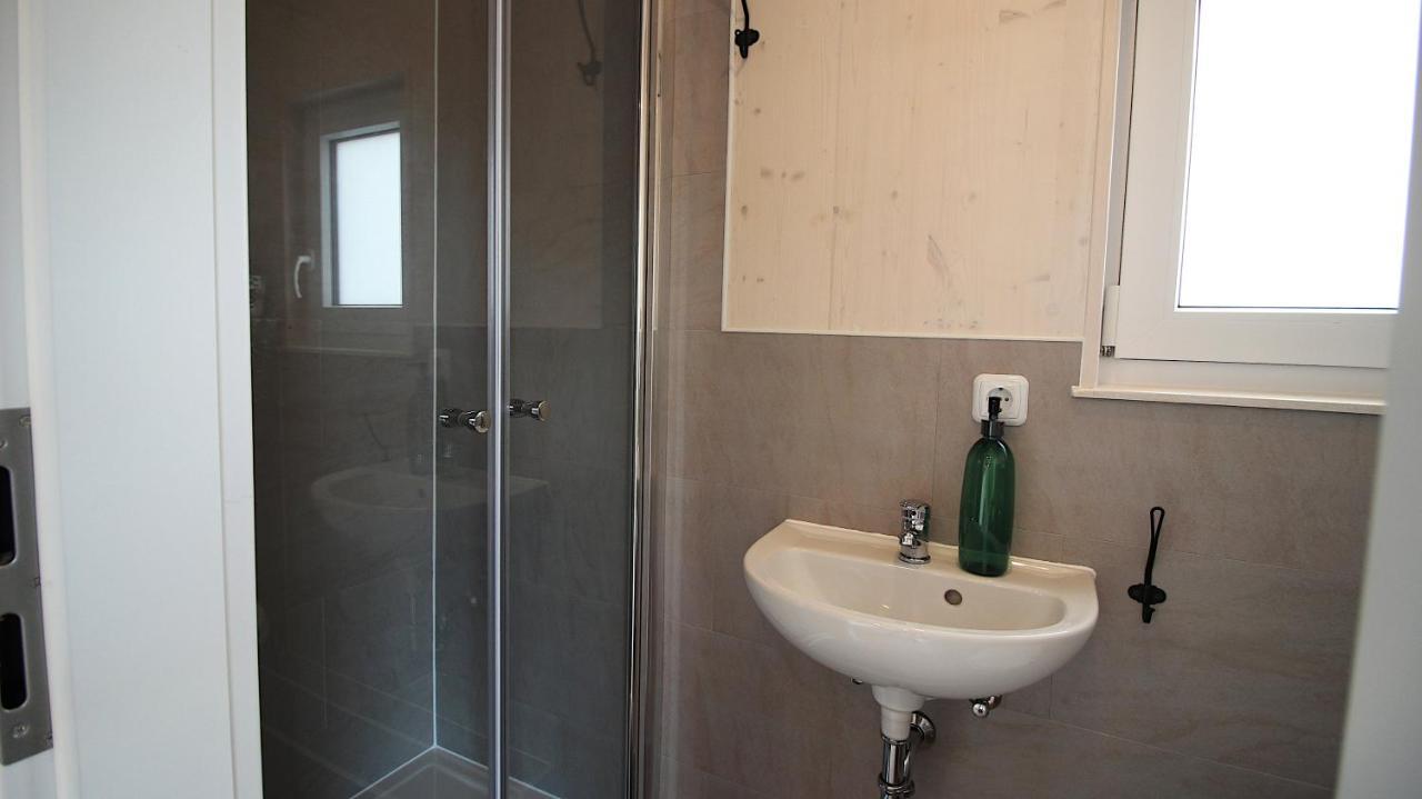 Tiny Hotel Herdt Reichenberg  ภายนอก รูปภาพ