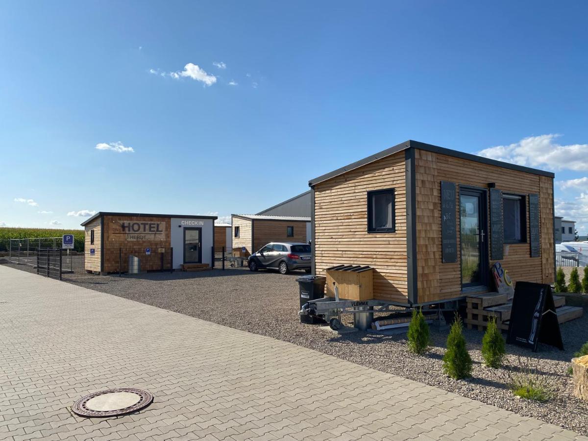 Tiny Hotel Herdt Reichenberg  ภายนอก รูปภาพ
